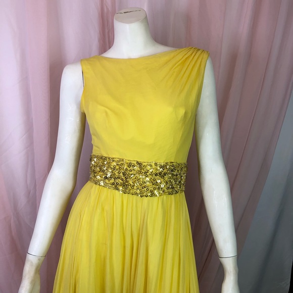 ☀️ Vintage Sunshine Gown ☀️ - Picture 2 of 8